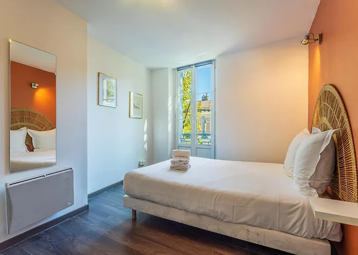 T2 Hyper Centre Clim,wifi Hyères